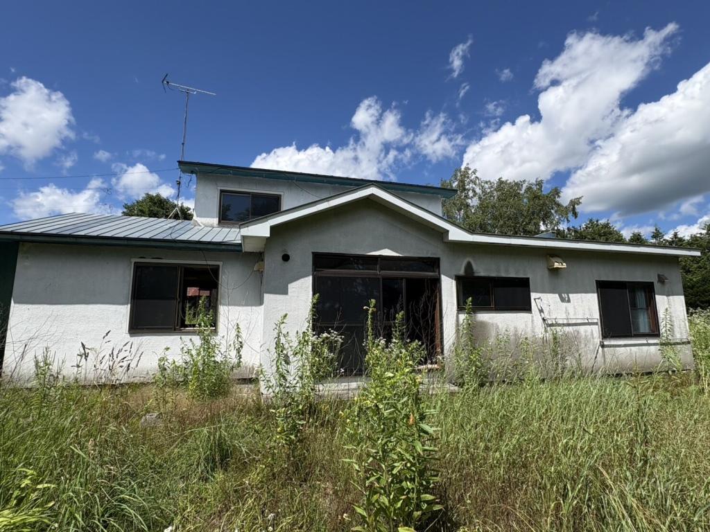 【防風林のある広大な土地付中古戸建】新得町字屈足西１線