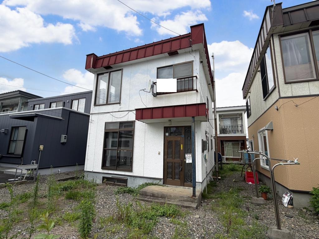 【写真変更】西13条南40丁目　リフォーム住宅