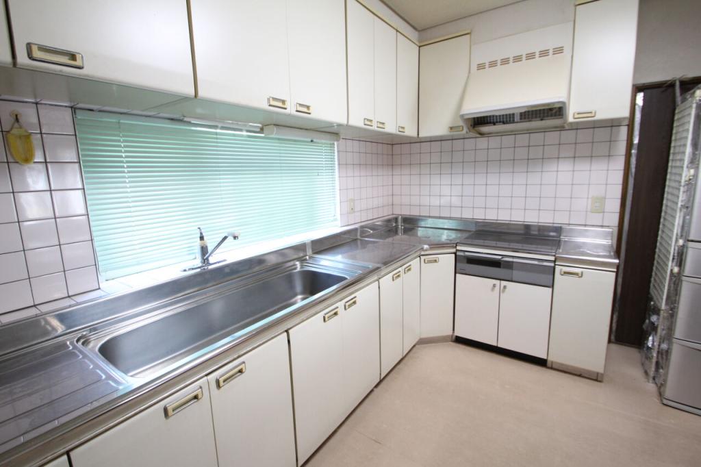 【写真追加】西２０条南２丁目　中古戸建 内観
