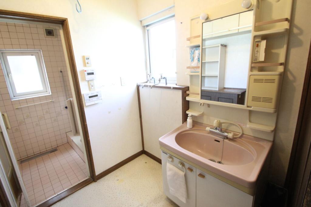 【写真追加】西２０条南２丁目　中古戸建 内観