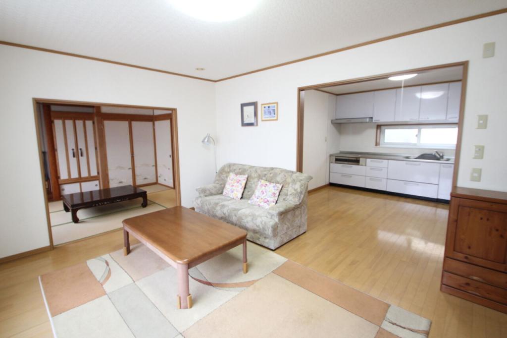 【写真追加】音更町大通５丁目　中古戸建 内観