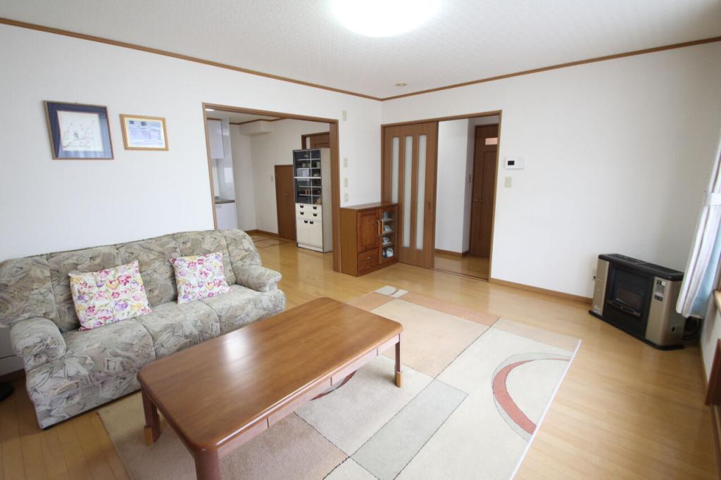 【写真追加】音更町大通５丁目　中古戸建 内観