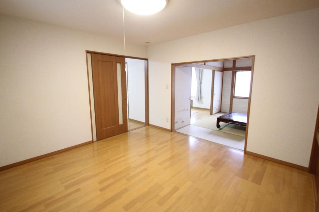 【写真追加】音更町大通５丁目　中古戸建 内観