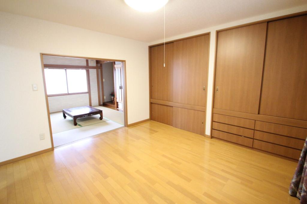 【写真追加】音更町大通５丁目　中古戸建 内観