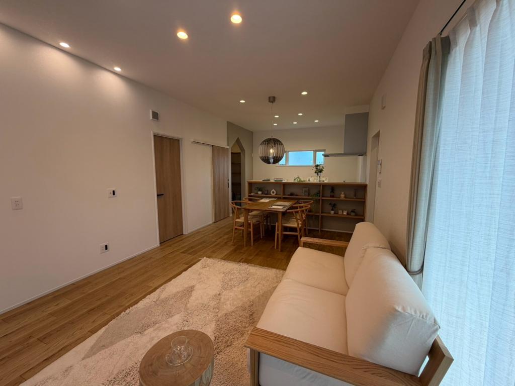 【写真追加】西１７条北１丁目　新築平家 内観