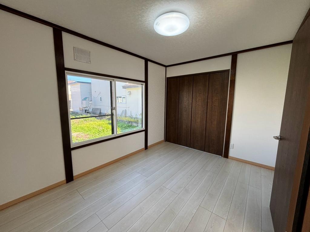 【リフォーム済】南の森西９丁目　中古戸建 内観