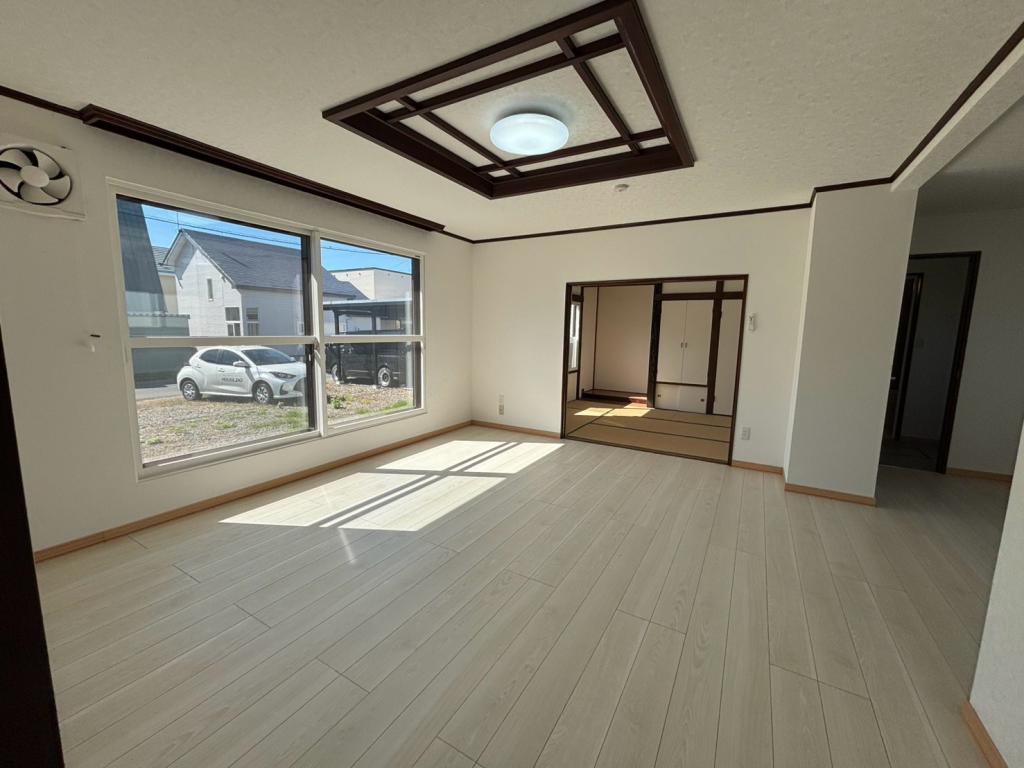 【リフォーム済】南の森西９丁目　中古戸建 内観