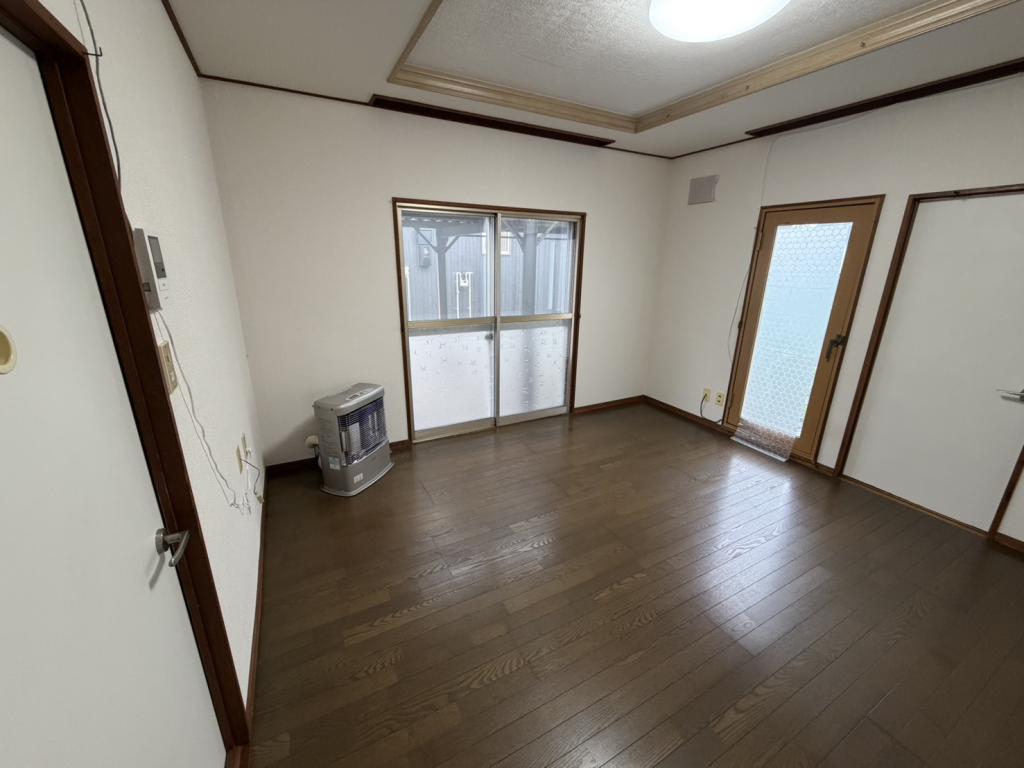 【写真追加】西１８条南４丁目　中古戸建 内観