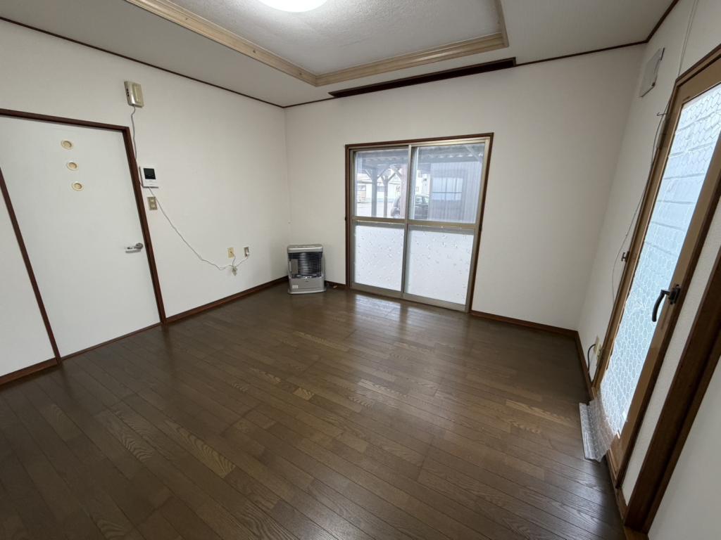 【写真追加】西１８条南４丁目　中古戸建 内観